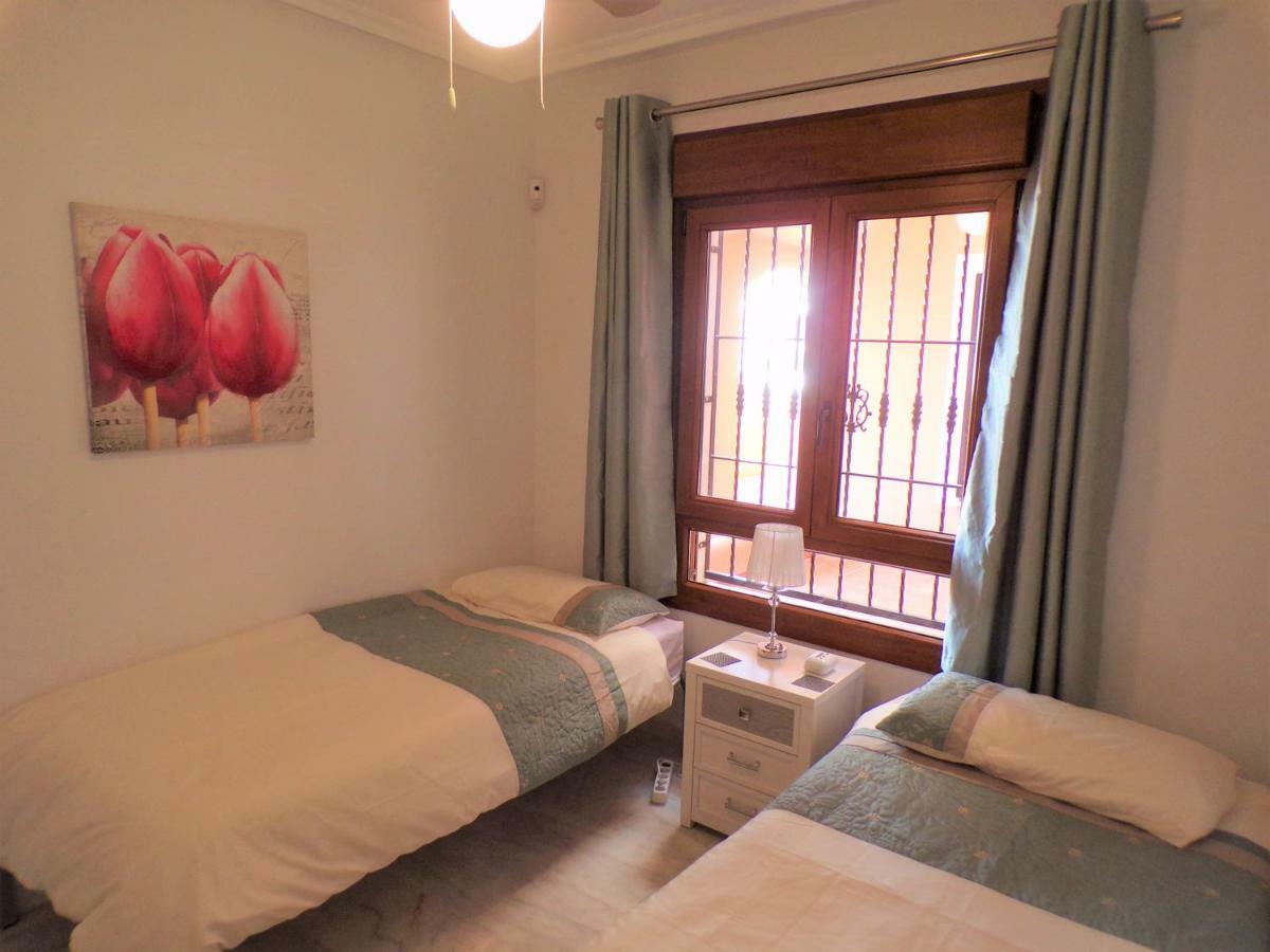 Villamartin Violetas Holiday Home Kültér fotó